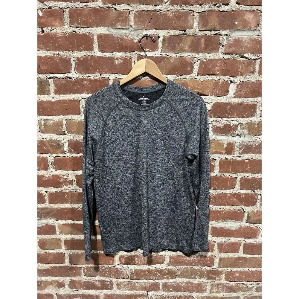 Fabletics Mens Gray Athletic Long Sleeve Workout Shirt Size Medium